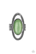 Paparazzi ♥ Western Royalty - Green ♥ Ring