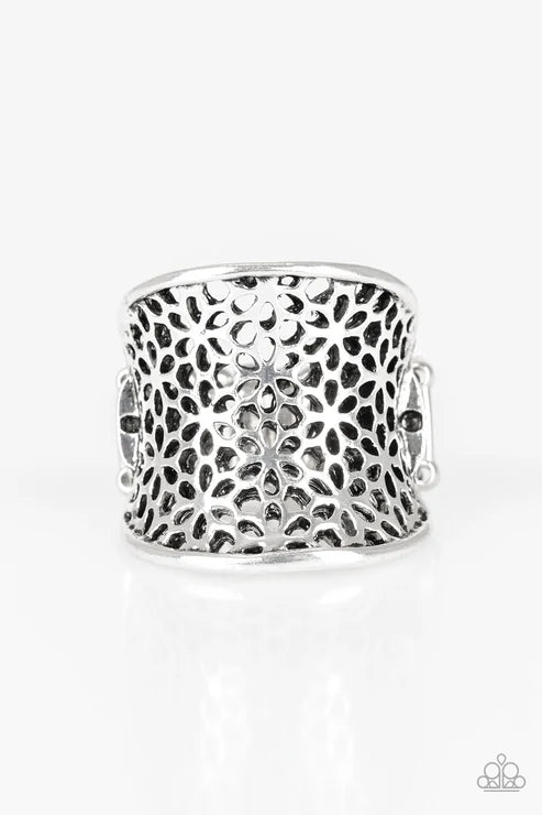 Paparazzi ♥ Garden Safari - Silver ♥ Ring