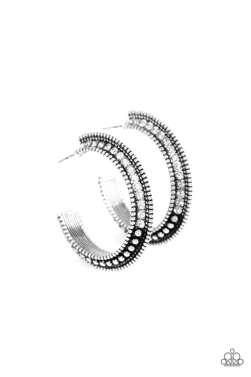 Paparazzi ♥ Retro Reverberation - White ♥ Earrings