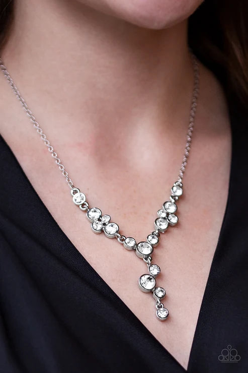 Paparazzi ♥ Five-Star Starlet - White ♥ Necklace