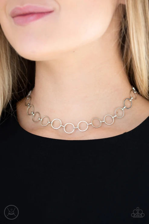 Paparazzi ♥ Metro Spunk - Silver ♥ Necklace
