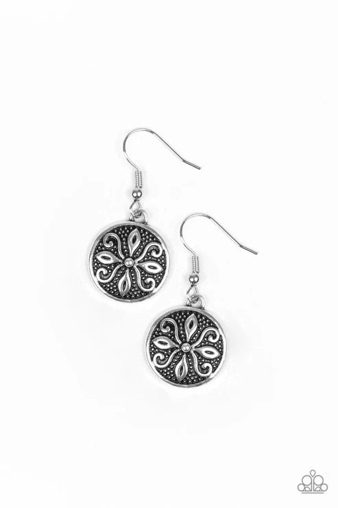 Paparazzi ♥ Tropical Trance - Silver ♥ Earrings