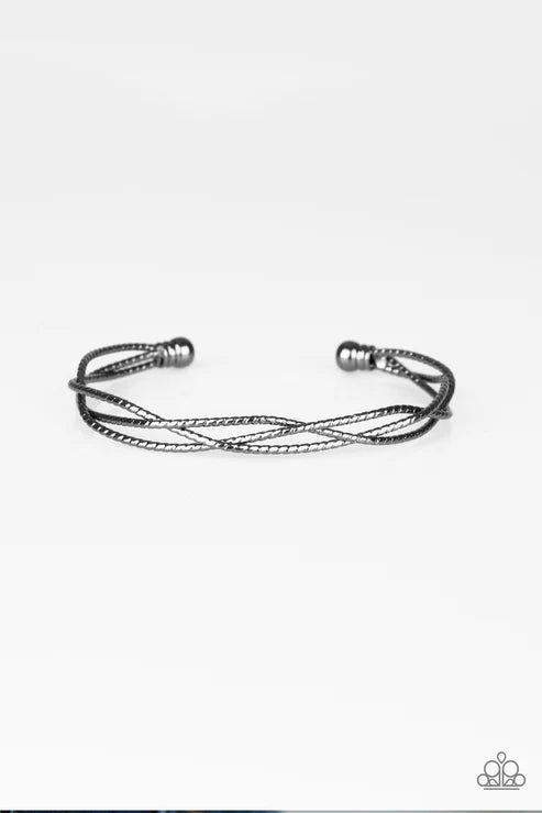 Paparazzi ♥ Twist Of The Wrist - Black ♥ Bracelet