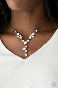 Paparazzi ♥ Five-Star Starlet - Black ♥ Necklace