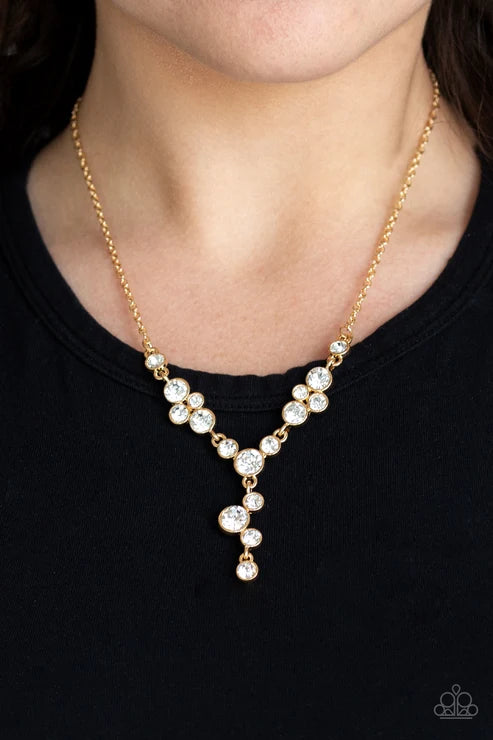 Paparazzi ♥ Five-Star Starlet - Gold ♥ Necklace