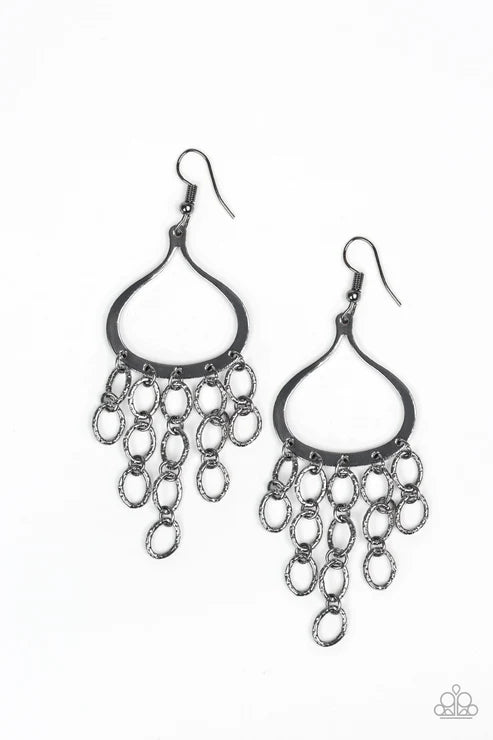 Paparazzi ♥ Total Net Revenue - Black ♥ Earrings