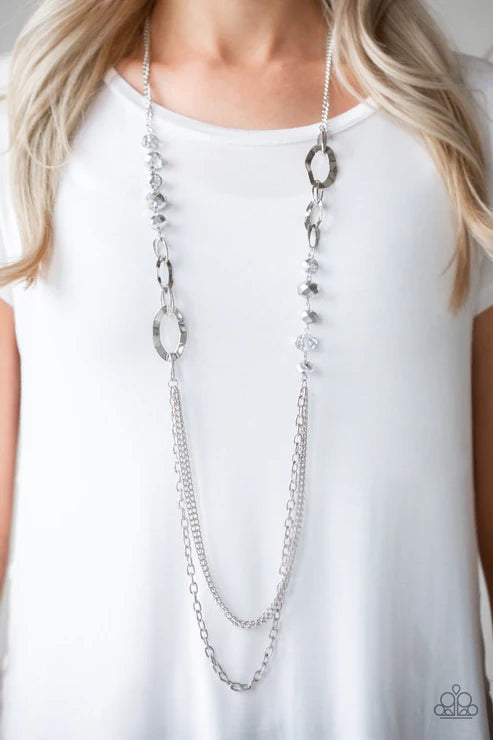 Paparazzi ♥ Modern Girl Glam - Silver ♥ Necklace