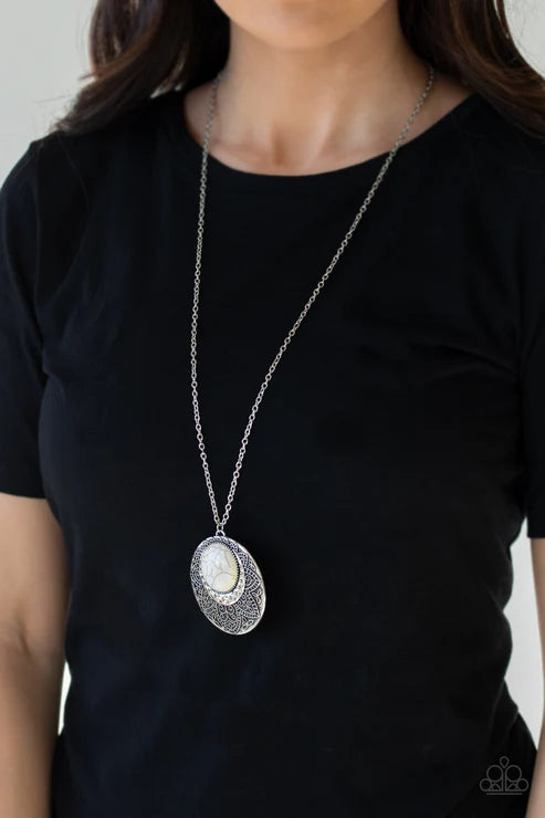 Paparazzi ♥ Medallion Meadow - White ♥ Necklace