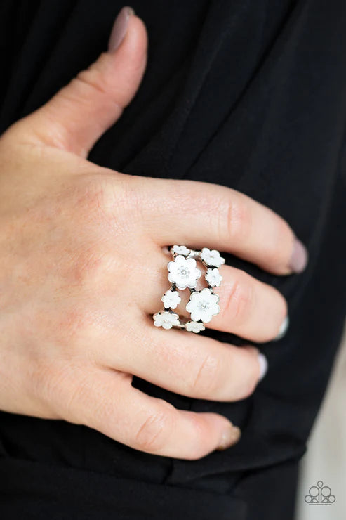 Paparazzi ♥ Floral Crowns - White ♥ Ring