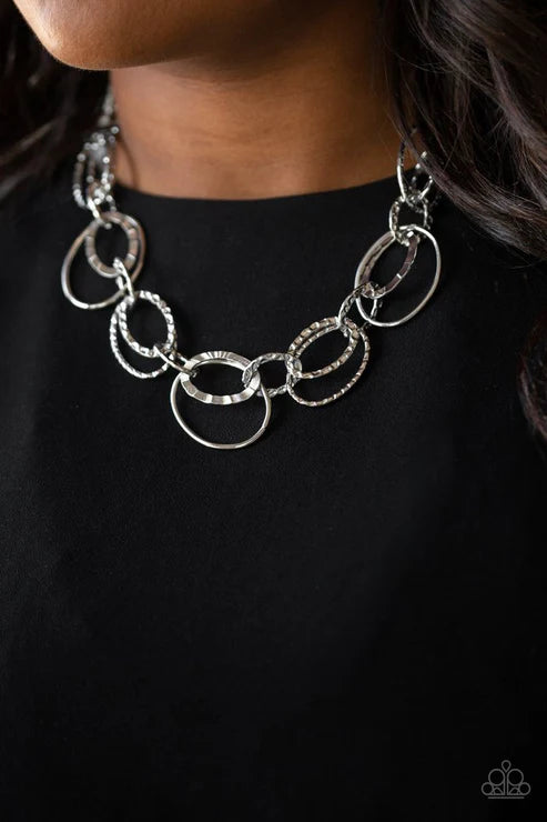 Paparazzi ♥ Bend OVAL Backwards - Silver ♥ Necklace