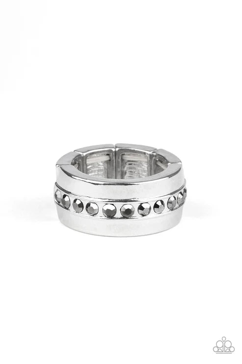 Paparazzi ♥ Reigning Champ - Silver ♥ Ring