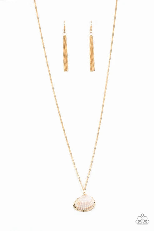 Paparazzi ♥ Show and SHELL - Gold ♥ Necklace