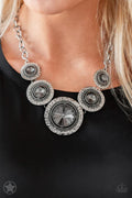 Paparazzi ♥ Global Glamour - Silver ♥ Necklace