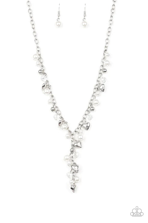 Paparazzi ♥ Vintage Heartthrob - White ♥ Necklace
