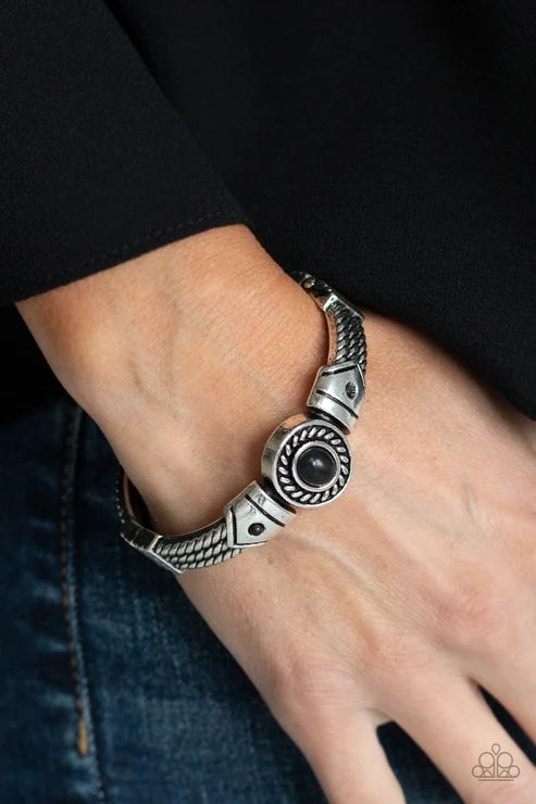 Paparazzi ♥ Tribal Soul - Black ♥ Bracelet