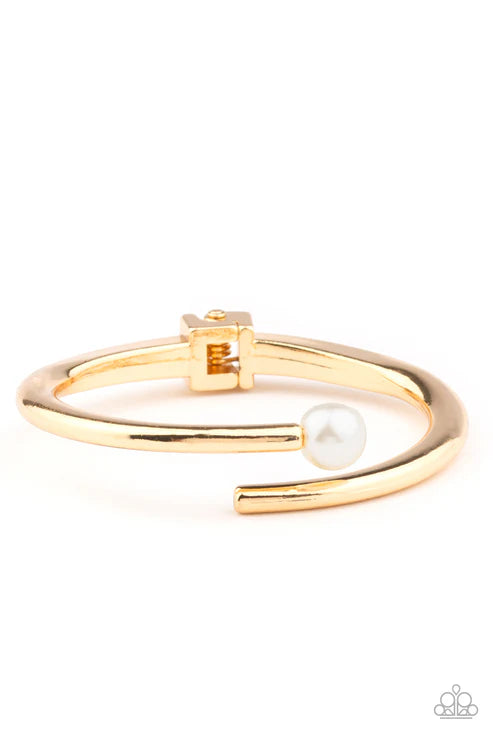 Paparazzi ♥ Industrial Impact - Gold ♥ Bracelet