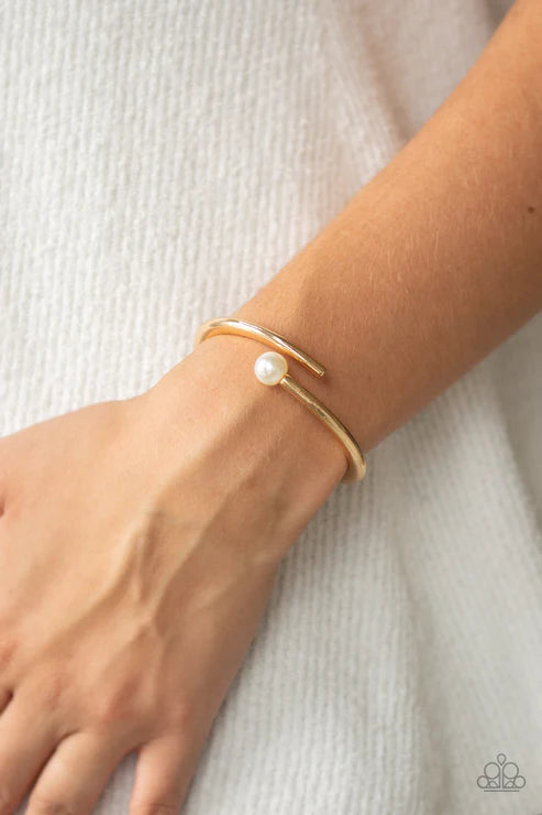 Paparazzi ♥ Industrial Impact - Gold ♥ Bracelet