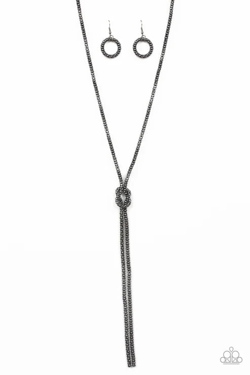 Paparazzi ♥ Born Ready - Black ♥ Necklace
