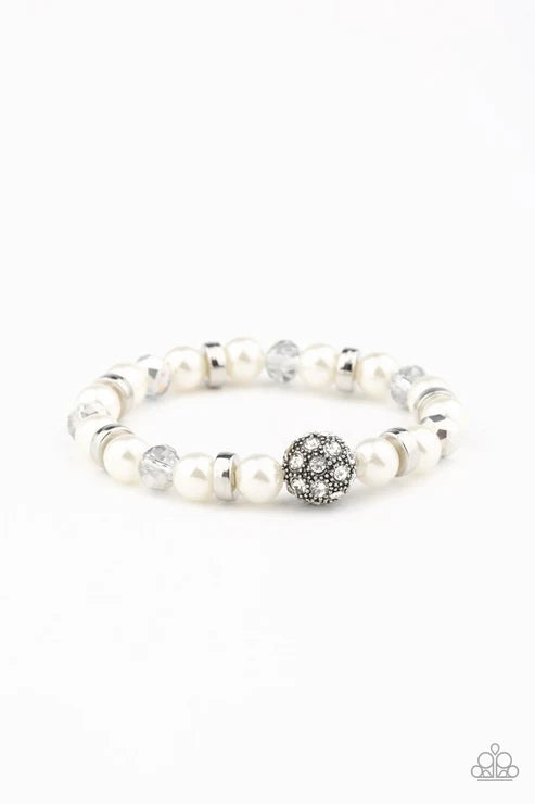 Paparazzi ♥ Twinkling Timelessness - White ♥ Bracelet