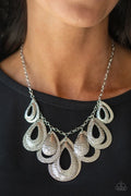 Paparazzi ♥ Teardrop Tempest - Silver ♥ Necklace