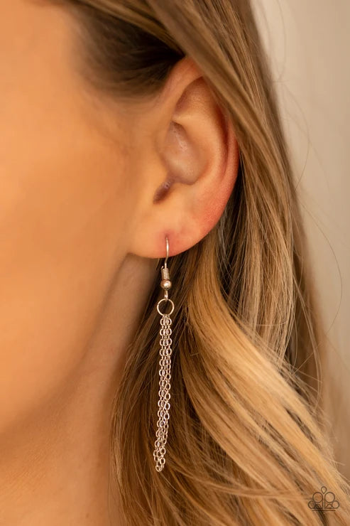 Paparazzi ♥ Turn On The Charm - White ♥ Necklace