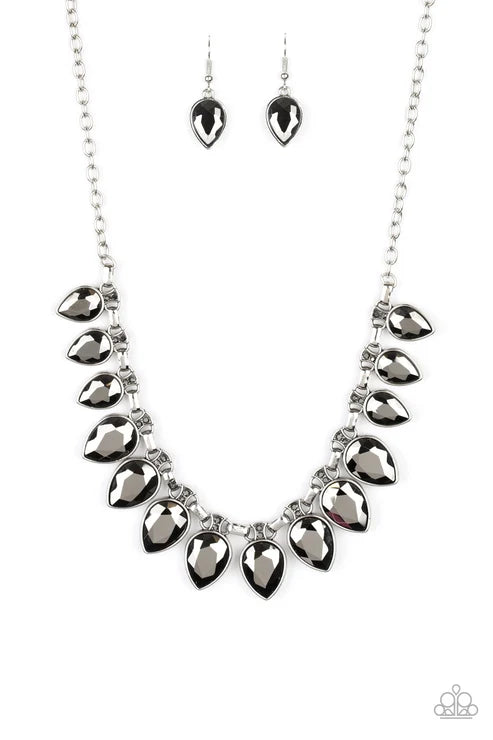 Paparazzi ♥ FEARLESS is More - Silver ♥ Necklace