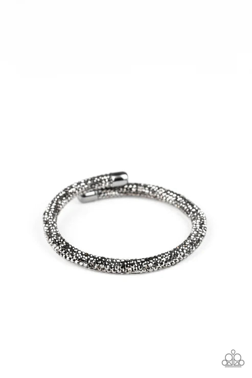 Paparazzi ♥ Stageworthy Sparkle - Black ♥ Bracelet
