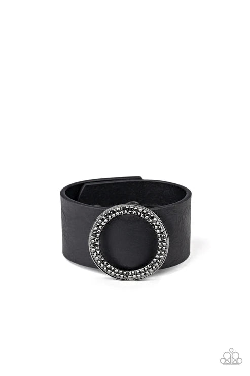 Paparazzi ♥ RING Them In - Black ♥ Bracelet