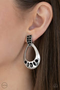 Paparazzi ♥ Broker Babe - Black ♥ Clip-On