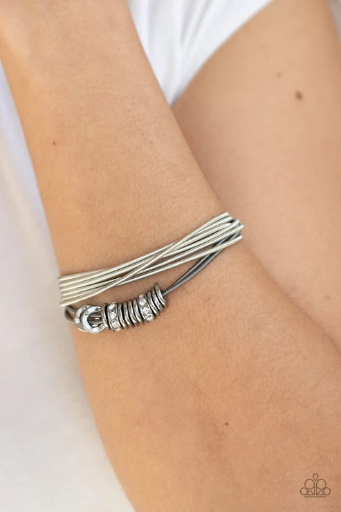 Paparazzi ♥ Magnetically Metro - Multi ♥ Bracelet