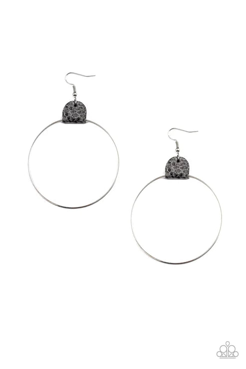 Paparazzi ♥ Wild Soul - Silver ♥ Earrings
