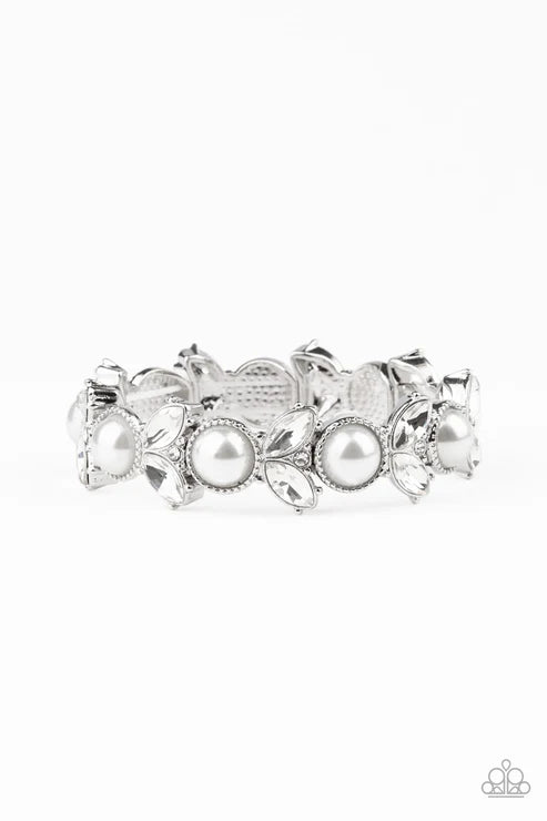 Paparazzi ♥ Opulent Oasis - White ♥ Bracelet