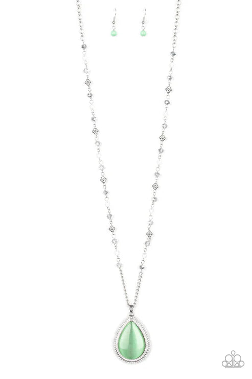 Paparazzi ♥ Fashion Flaunt - Green ♥ Necklace