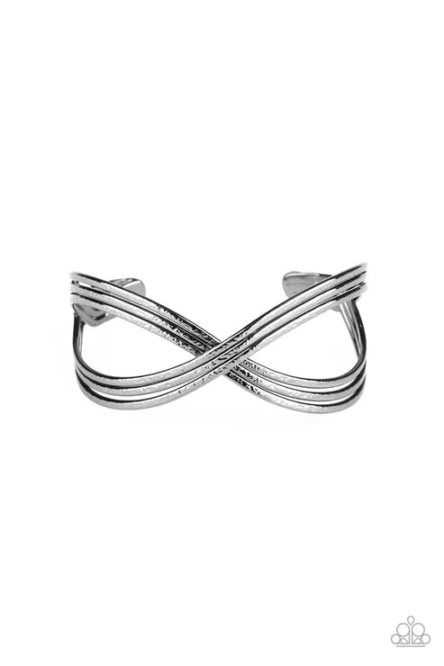 Paparazzi ♥ Infinitely Iridescent - Black ♥ Bracelet
