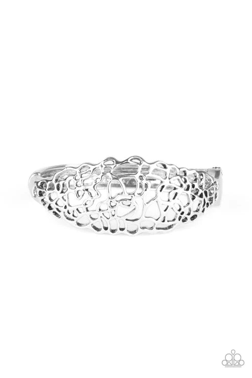 Paparazzi ♥ Airy Asymmetry - Silver ♥ Bracelet