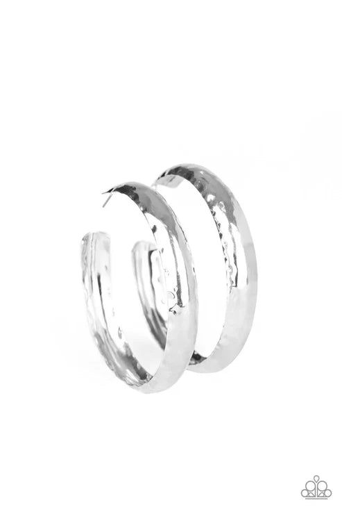 Paparazzi ♥ Check Out These Curves - Silver ♥ Earrings