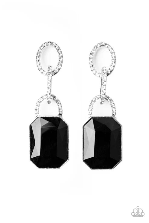 Paparazzi ♥ Superstar Status - Black ♥ Post Earrings