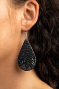 Paparazzi ♥ Everyone Remain PALM! - Black ♥ Earrings