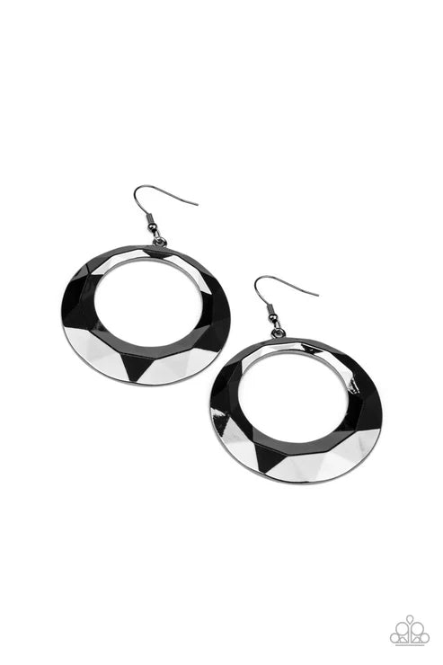 Paparazzi ♥ Fiercely Faceted - Black ♥ Earrings