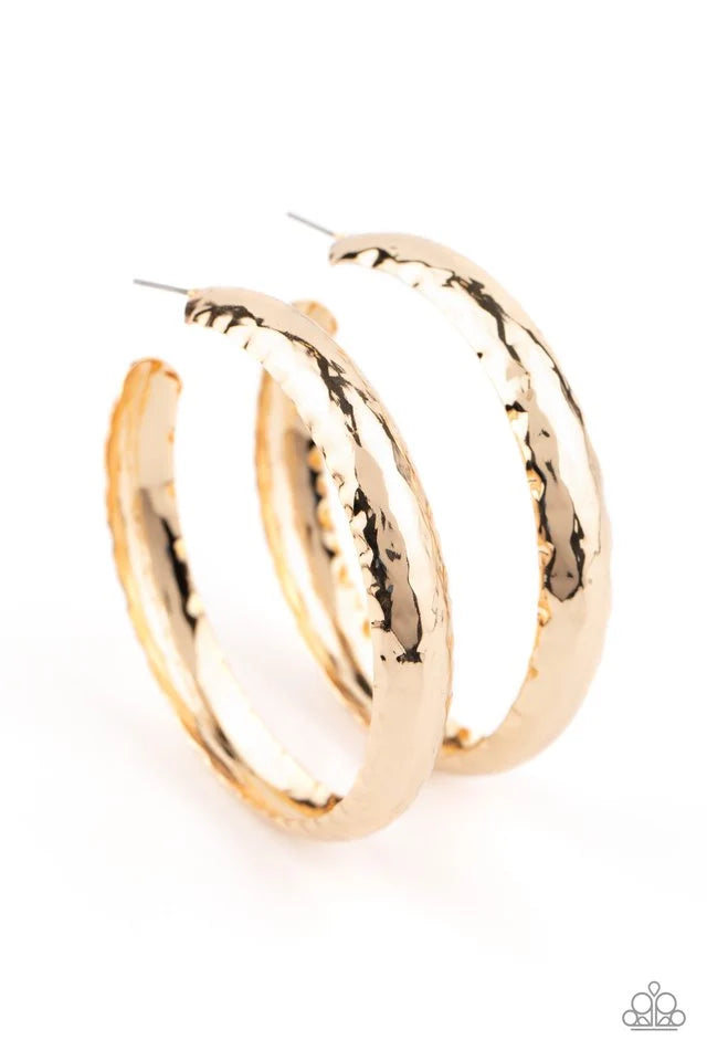 Paparazzi ♥ Check out these Curves - Gold ♥ Earrings