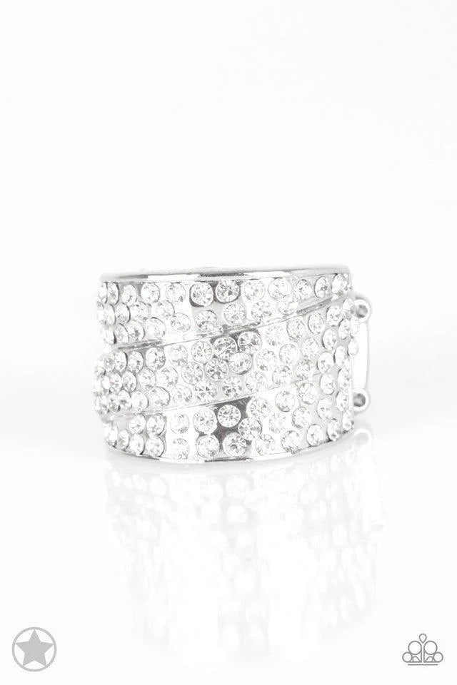 Paparazzi ♥ The Millionaires Club - White ♥ Ring