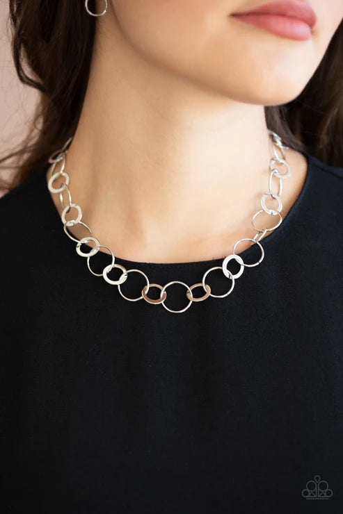 Paparazzi ♥ Revolutionary Radiance - Silver ♥ Necklace