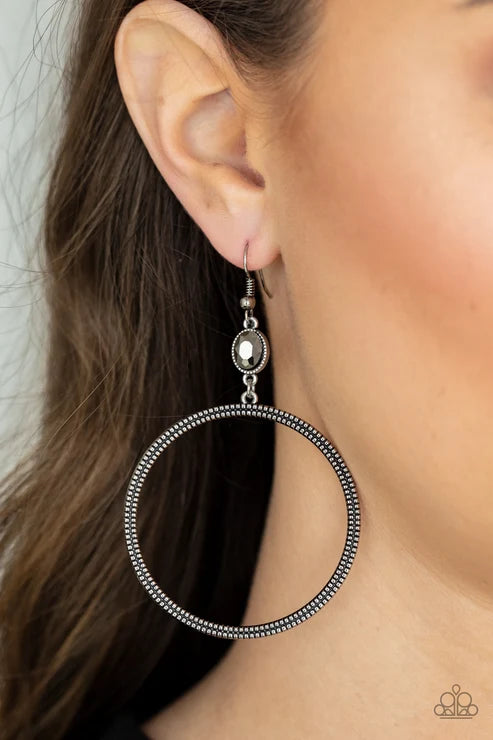 Paparazzi ♥ Work That Circuit - Silver ♥ Earrings