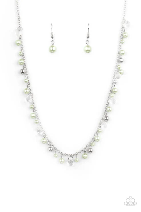 Paparazzi ♥ Pearl Essence - Green ♥ Necklace
