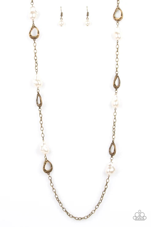 Paparazzi ♥ Rustic Refinery - Brass ♥ Necklace
