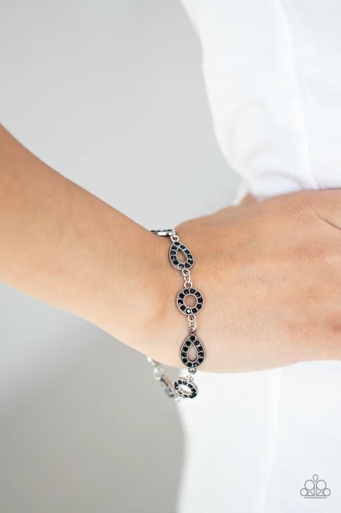 Paparazzi ♥ Royally Refined - Black ♥ Bracelet