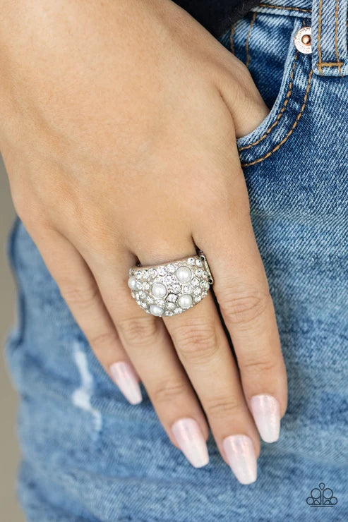 Paparazzi ♥ Gatsbys Girl - White ♥ Ring