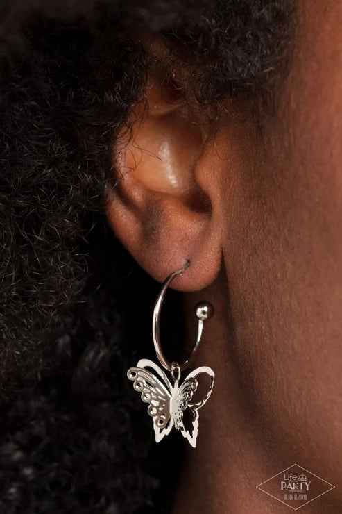 Paparazzi ♥ Butterfly Freestyle - Silver ♥ Earrings