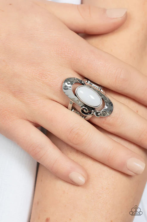 Paparazzi ♥ Garden Oasis - White ♥ Ring