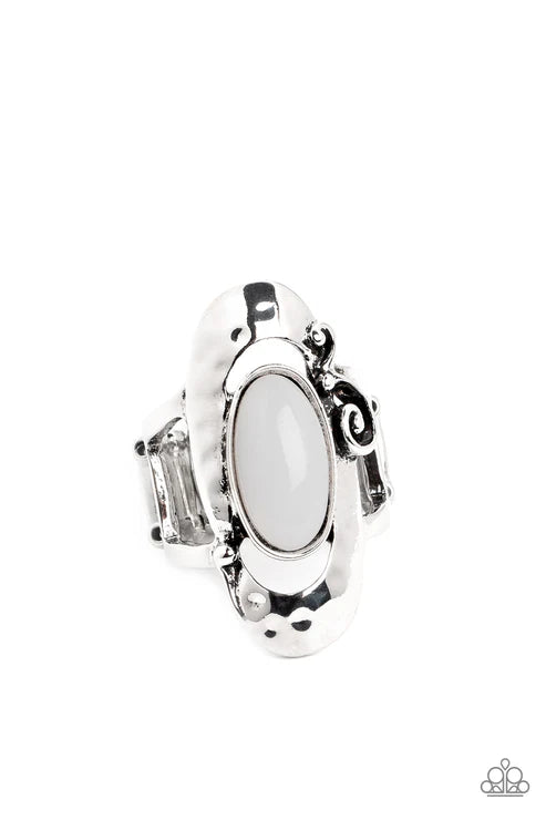 Paparazzi ♥ Garden Oasis - White ♥ Ring